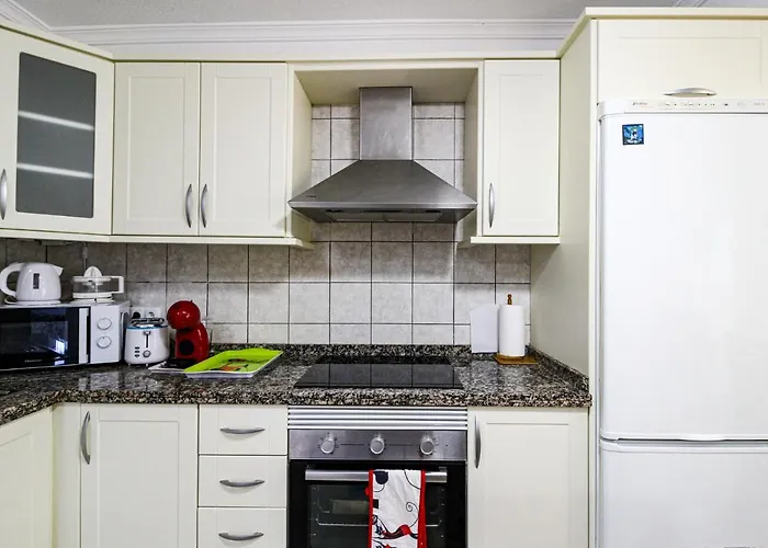 Apartment El Rincon - Cristianos Sea View With 2 Bedrooms And 2 Bathrooms